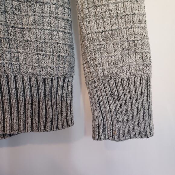 H&M Men’s Gray Knit Wool Blend Ribbed Collar Turtleneck Pullover Sweater - Picture 7 of 9